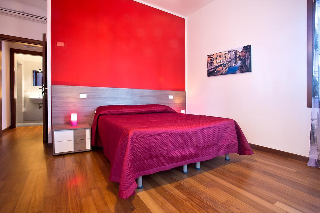Good Wine Apartments Velence Szoba fotó
