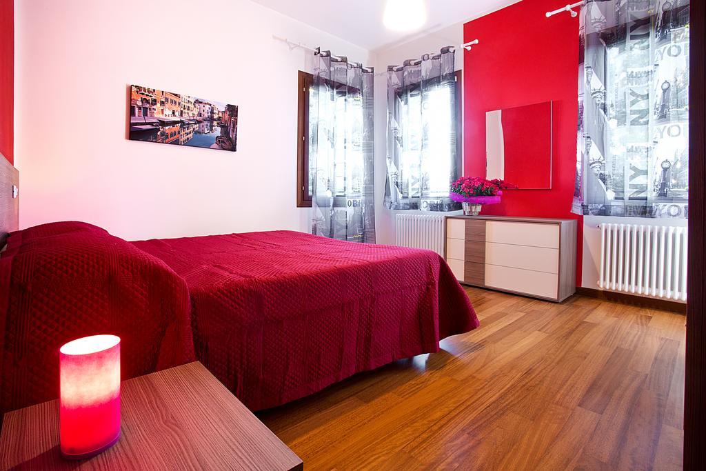 Good Wine Apartments Velence Szoba fotó