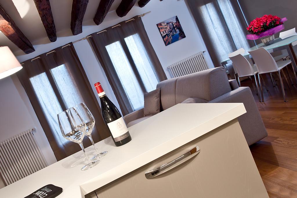 Good Wine Apartments Velence Szoba fotó